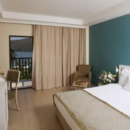 Bay & Guvercinlik (Bodrum)