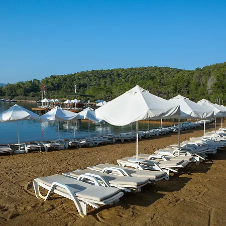Üdülőközpont Bay &