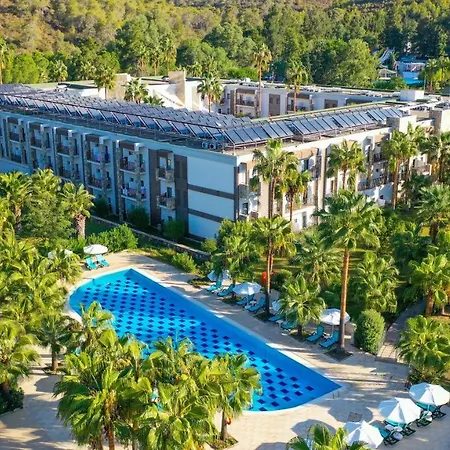 Bay & Resort 5*