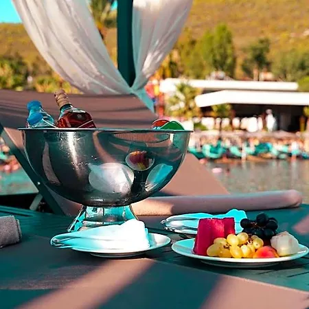 Bay & Resort