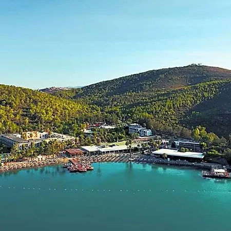 Üdülőközpont Bay &