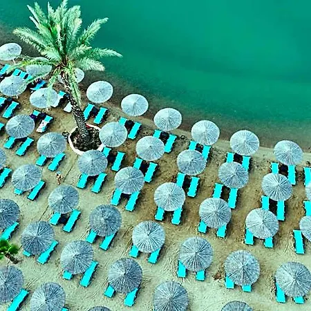 Bay & Resort 5*