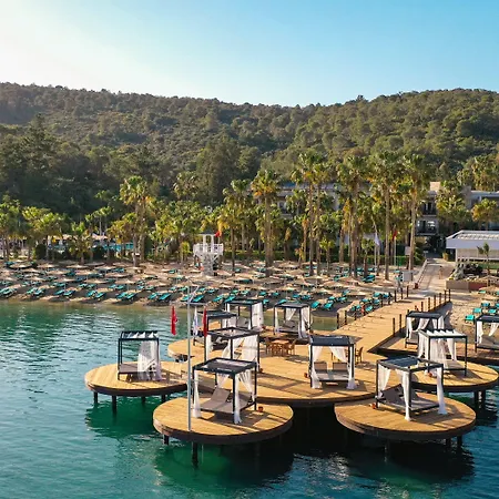 Bay & Resort 5*